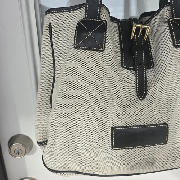 Dooney & Bourke Black Cream Tote Bag Gold Buckle Large 12x13 Inches - Picture 5 of 15